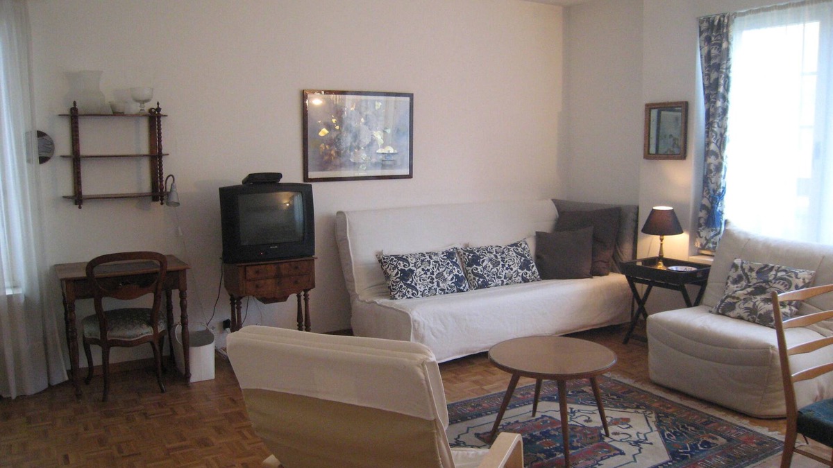 Tour-de-Champel Apartment | Studio flat in a peaceful area with free car park and public transportation