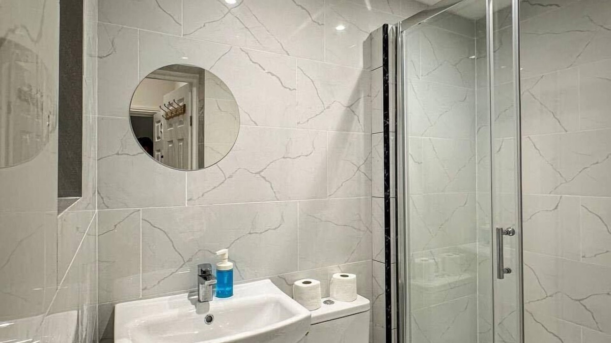 Ealing Apartment | Studio flat in Ealing Broadway