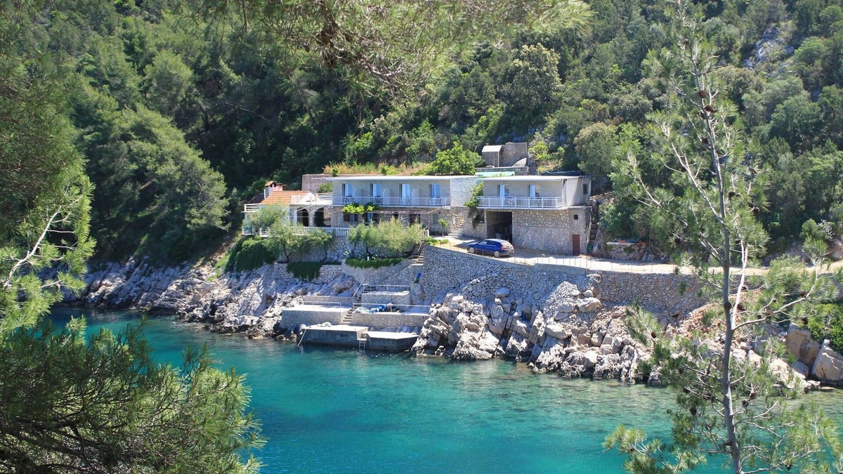 Bogomolje Apartment | Studio flat near beach Cove Mala Pogorila, Hvar (AS-8952-b)