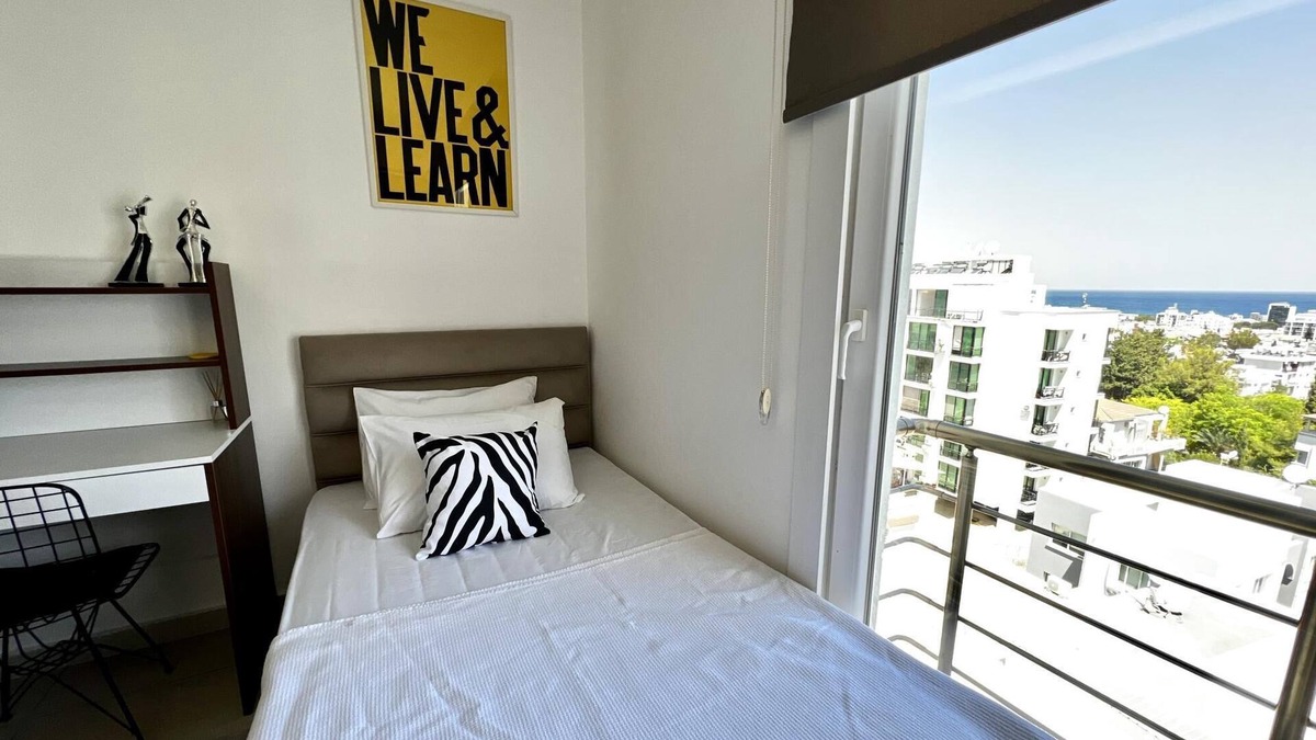 Kyrenia Apartment | Studio Flat w Sea View 10 min to Beach in Kyrenia