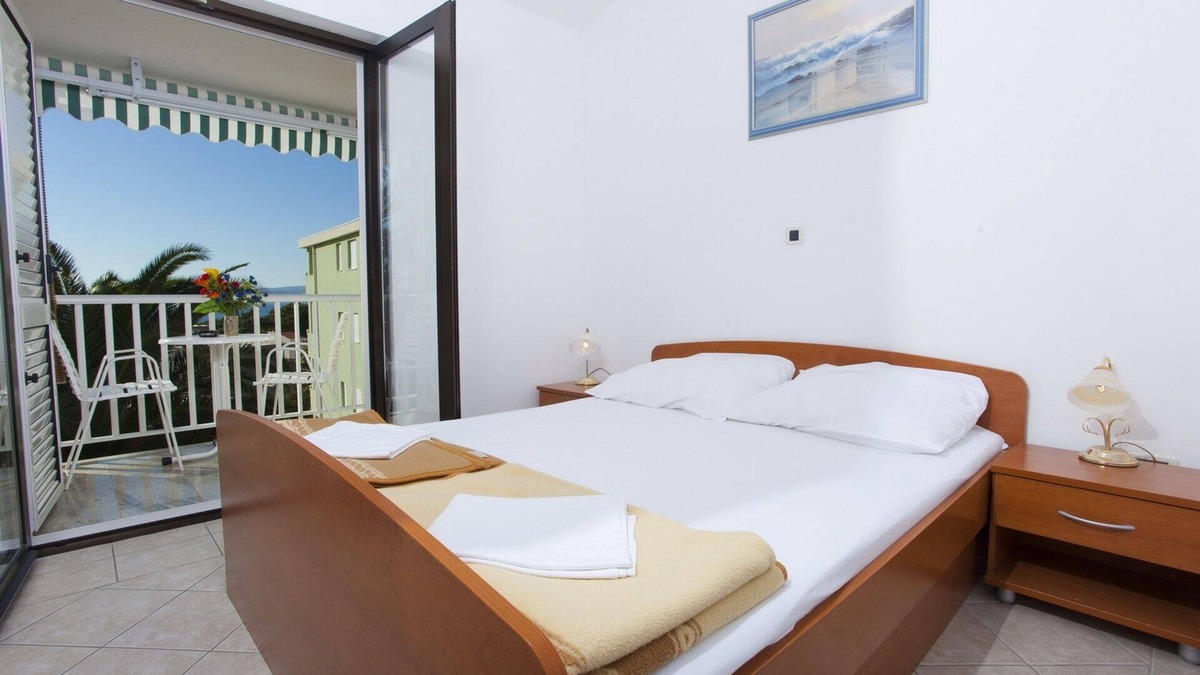 Promajna Apartment | Studio flat with balcony Promajna, Makarska (AS-23179-a)