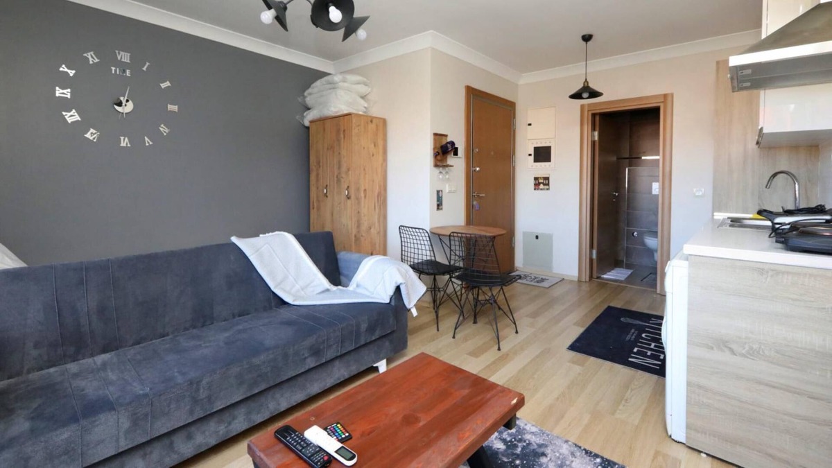 Pendik Apartment | Studio Flat with Shared Pool near Sabiha Gokcen