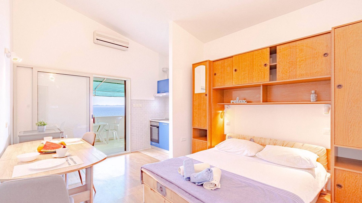 Zavalatica Apartment | Studio flat with terrace and sea view Zavalatica, Korčula (AS-547-a)