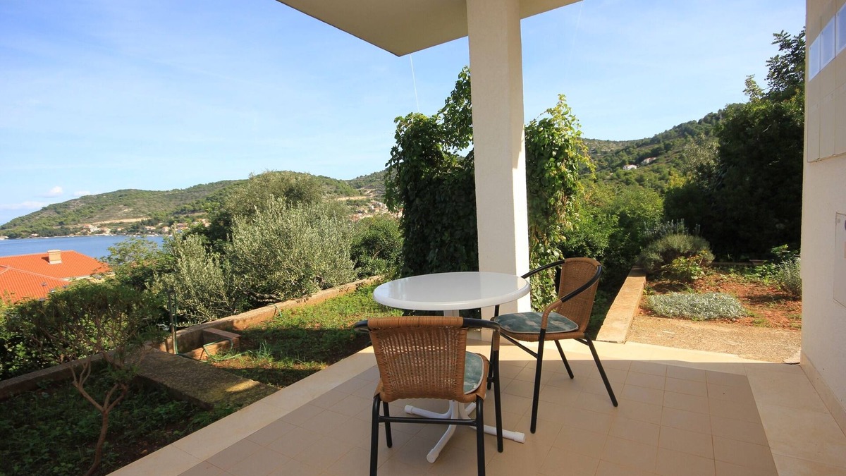 Vis Apartment | Studio flat with terrace and sea view Vis (AS-2470-b)