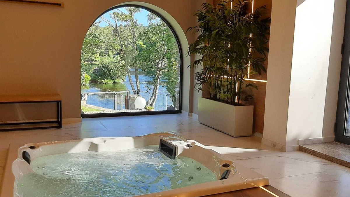 Amares Apartment | Studio for 2 people * SPA * River view