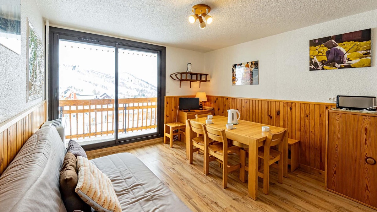 Saint-Francois-Longchamp Apartment | Studio/T1 26m² for 5 people with balcony in Saint-François-Longchamp