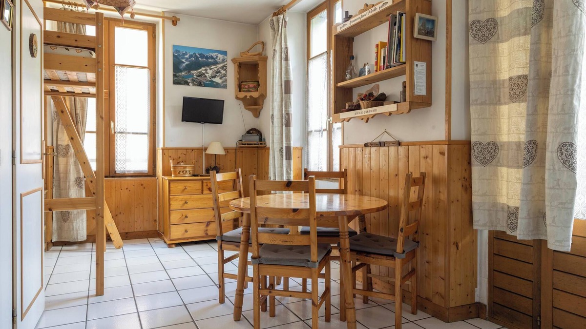 Saint-Gervais-les-Bains Apartment | Studio in the center of St Gervais village with balcony