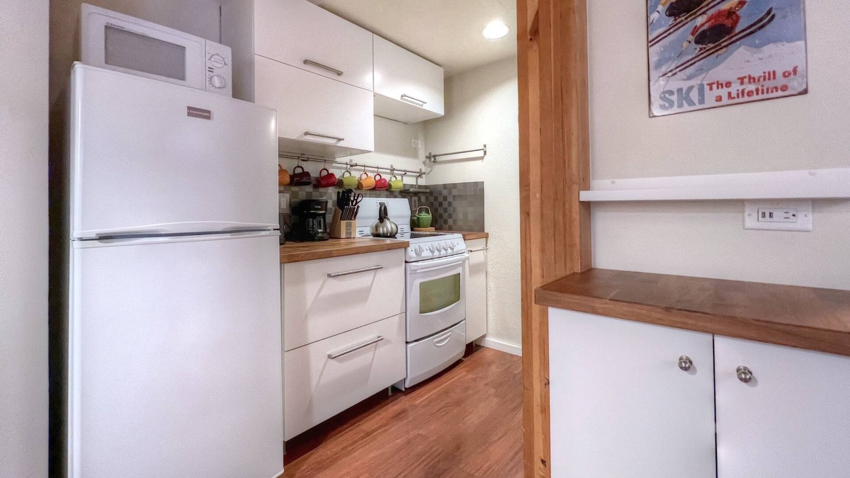 Crested Butte Condo | Studio Getaway close to the slopes!