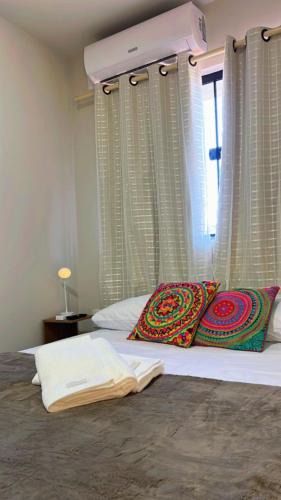Amarelo Apartment | Studio Gilberto Machado