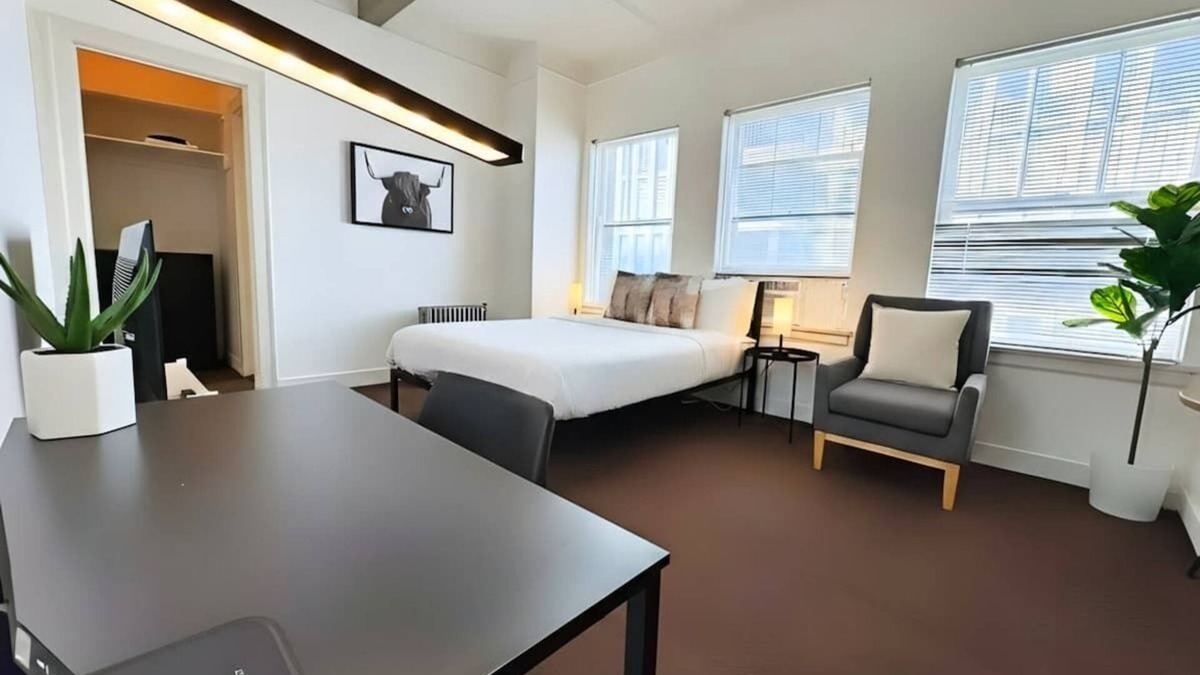 Gold Coast Apartment | Studio Gold Coast City Living