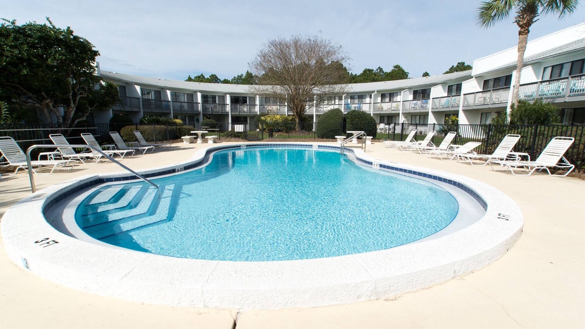 Seagrove Beach Cottage | Studio ground floor the heart of Seagrove Pet considered Must Be Disclosed