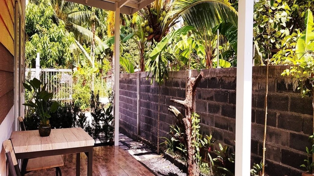Thong Krut Apartment | Studio house with private area near Taling Ngam Beach