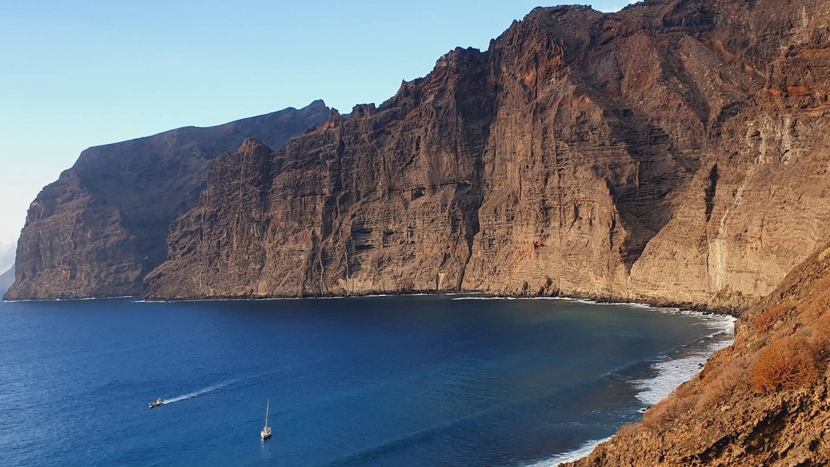 Los Gigantes Apartment | Studio in Los Gigantes with large terrace and wonderful views