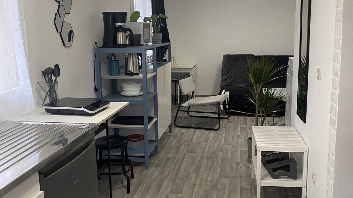 Menucourt House | Studio Indépendant Dans Maisonnette