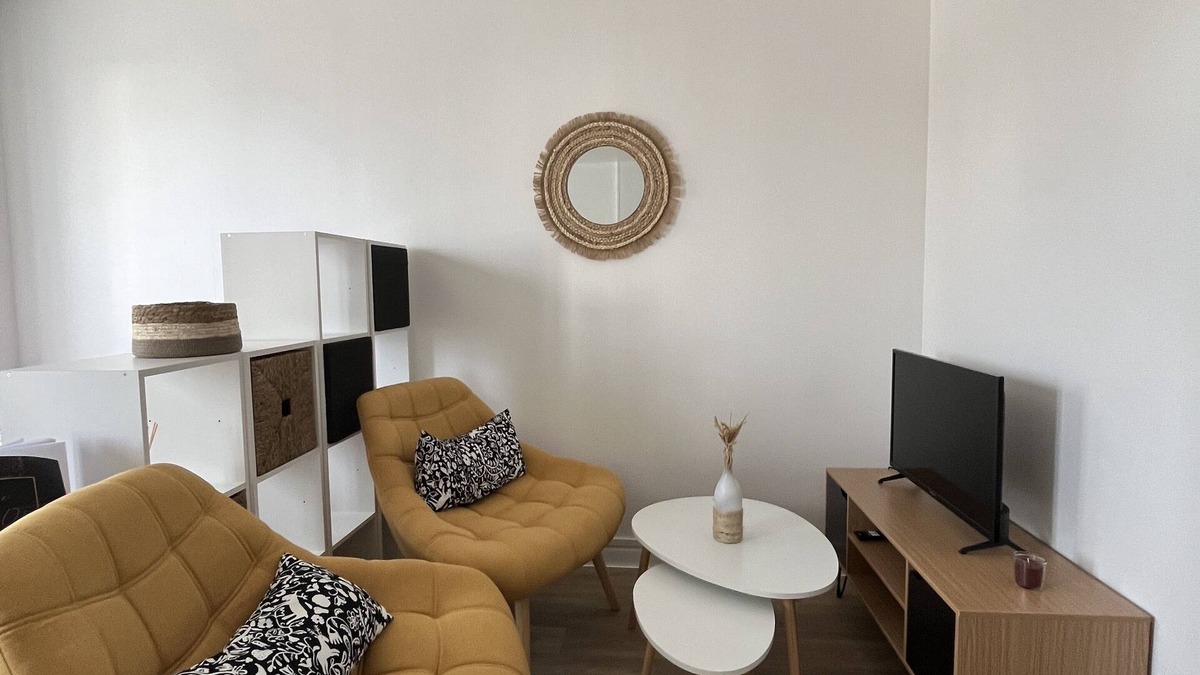 Troyes Apartment | Studio Le Cerisier