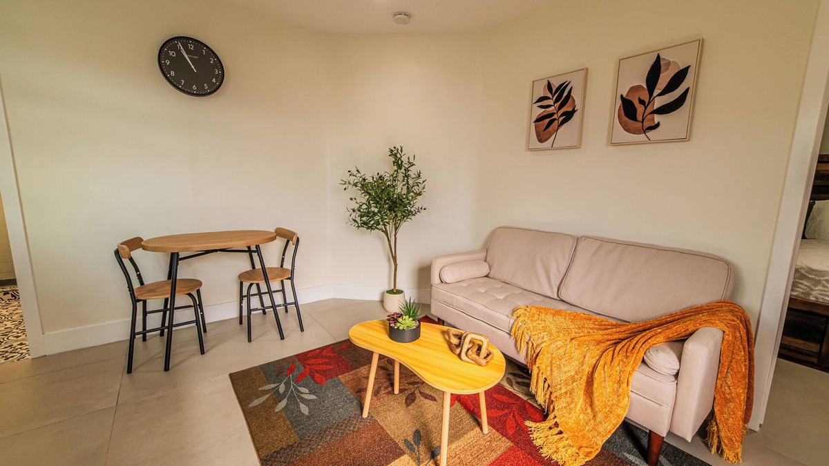 Sweetwater Apartment | Studio Moderno | 5 min FIU
