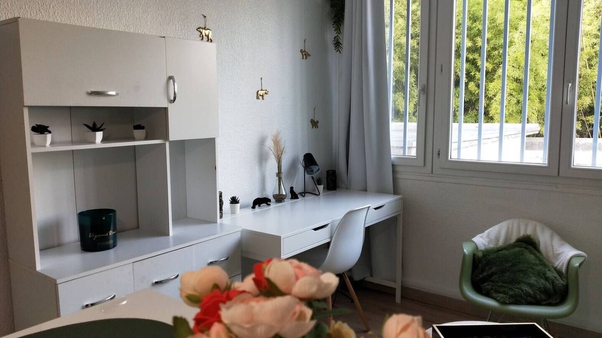 Gambetta Apartment | Studio near Parking with WIFI Center