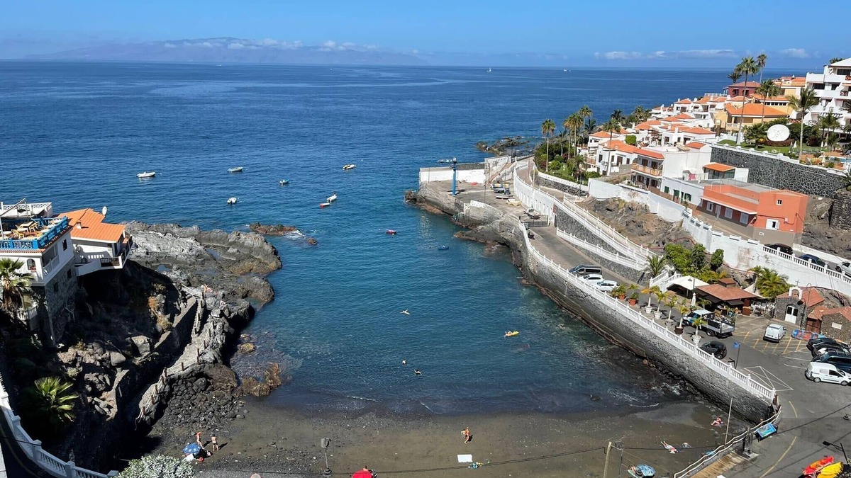 Puerto de Santiago Apartment | STUDIO NICE VIEWS . FREE Wi-Fi .