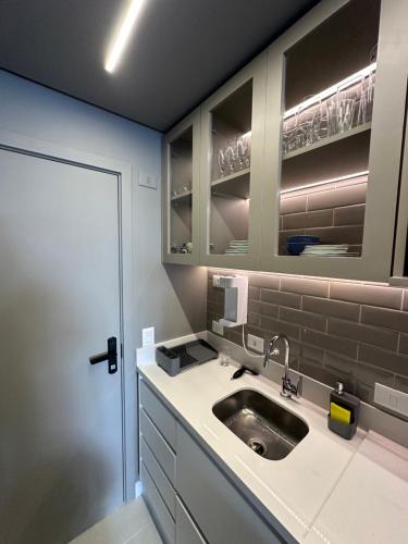 Vila Mariana Apartment | Studio Novo Conforto e Estilo