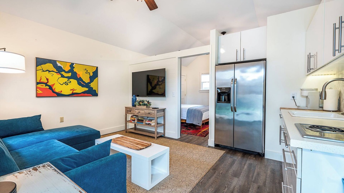 Old Village House | Studio - Office away from home. Near Shem Creek - Close to Beaches and Downtown
