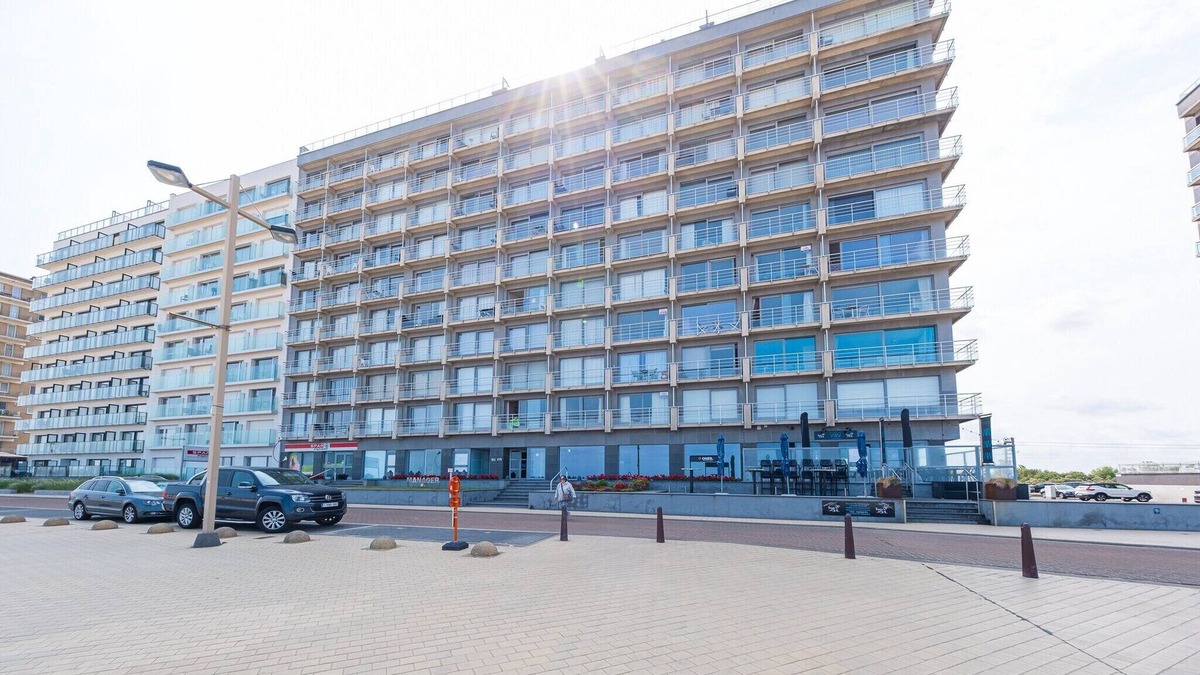 Middelkerke Apartment | Studio on 4th floor for family