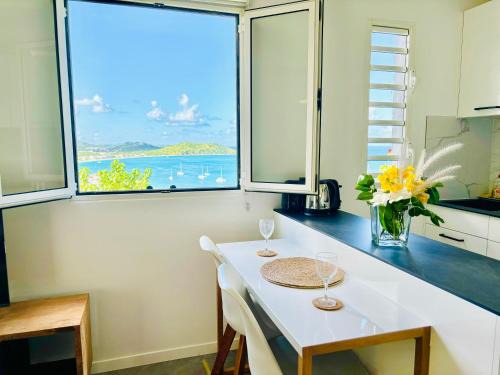 Grand Case Apartment | Studio Panoramic vue mer époustouflante et piscine à débordement