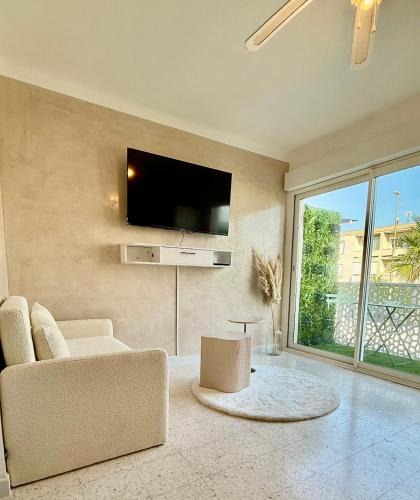 Palavas-les-Flots Apartment | Studio Plage à 30m, Parking & Clim