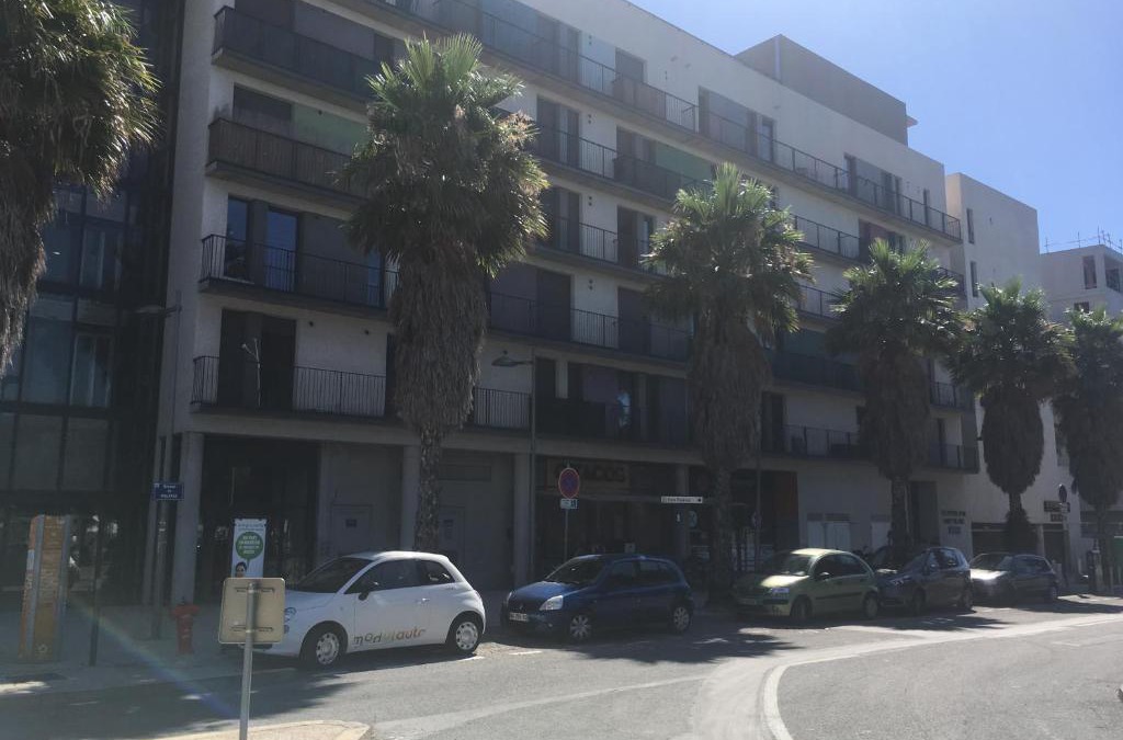 Aiguerelles Apartment | Studio proche des plages avec place de parking privée.