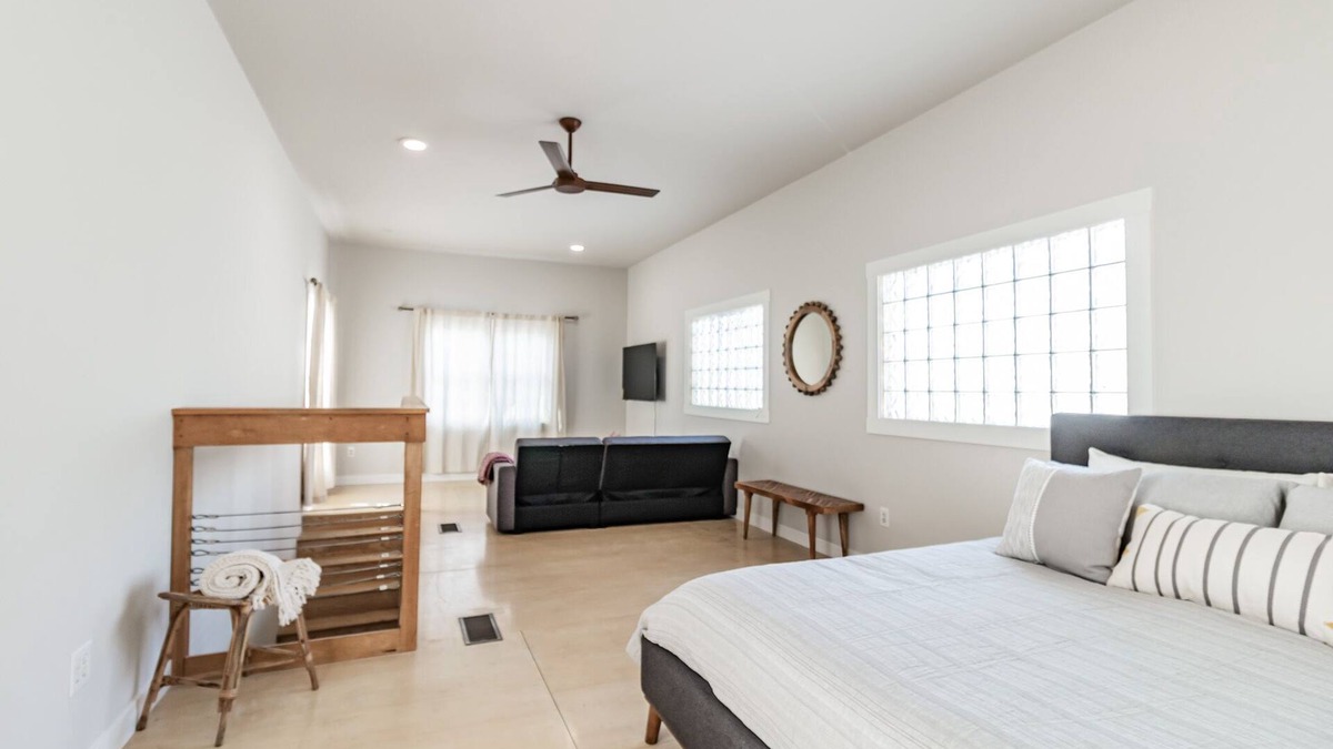 Spottsville Apartment | Studio rental situated in the heart of Downtown Newburgh.