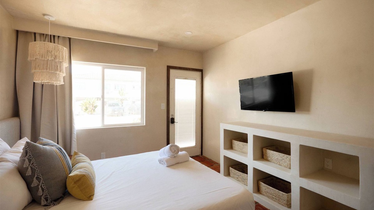 Imperial Beach Hotel | Studio Retreat - Steps from the Beach!