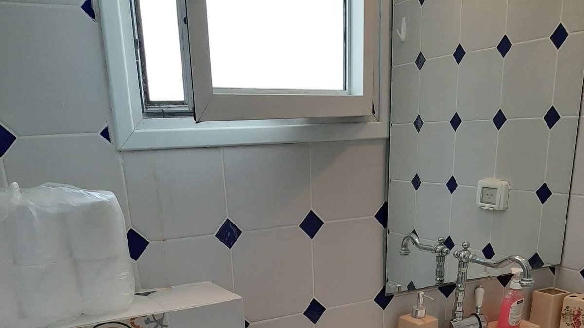 Old North Apartment | Studio Right Sea & port view !100 meters to Mezizim beach