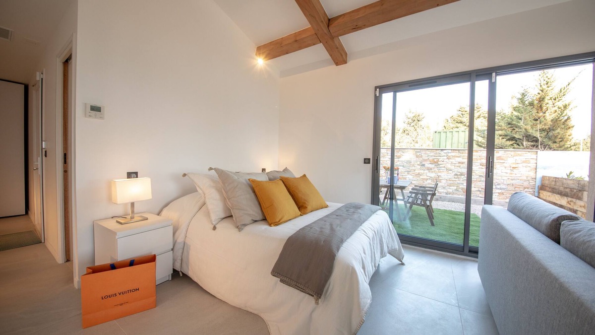 Guerrevieille Apartment | Studio sea view with private terrace 15min from Saint Tropez