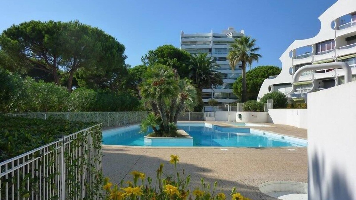 La Petite Motte Apartment | STUDIO SLEEPS 4 IN QUIET AREA OF LA GRANDE MOTTE | PETITE MOTTE