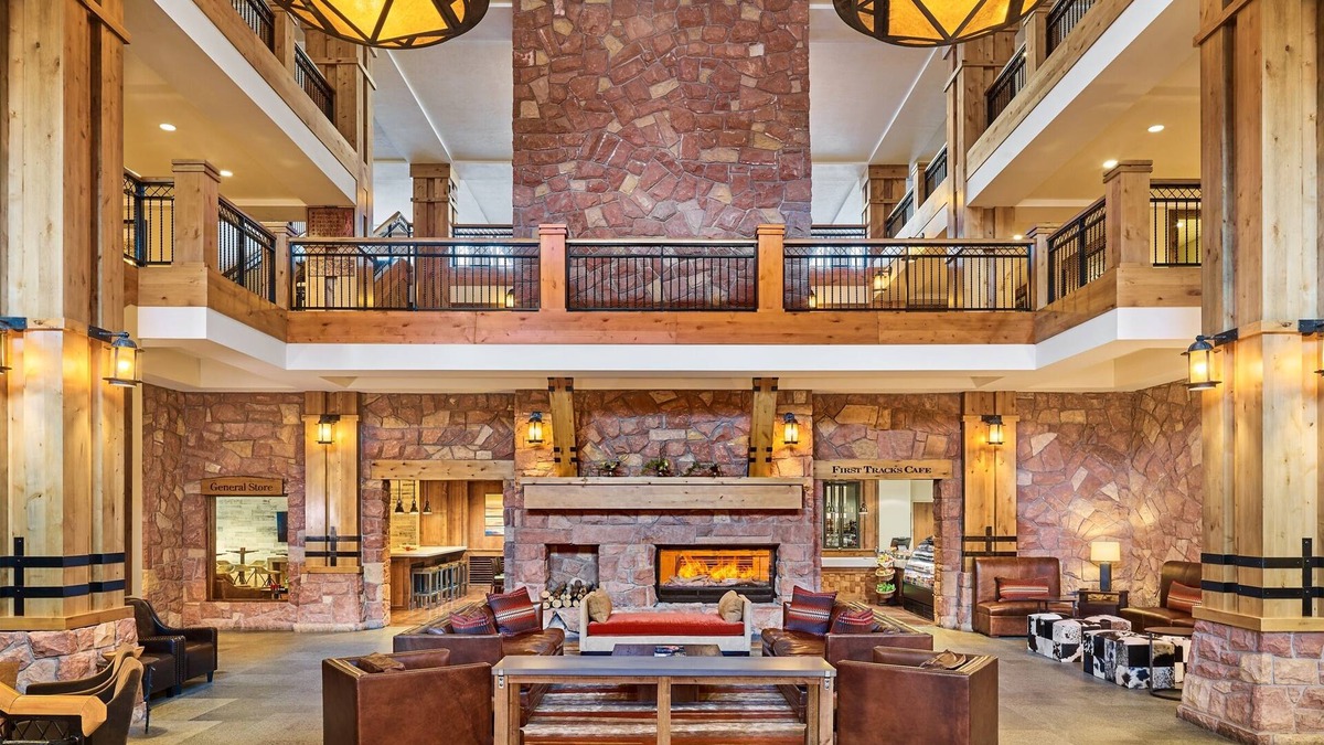 Park City House | Studio Steps to Red Pine Gondola & Canyons Village by RedAwning - Save 20% on 7+ Nights!