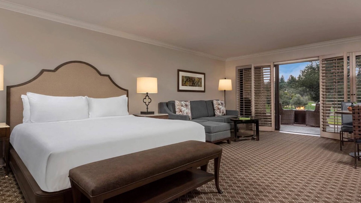 Rancho Bernardo Hotel | Studio Suite Firepit, Golf or Spa View at Rancho Bernardo Inn, Outdoor Pool
