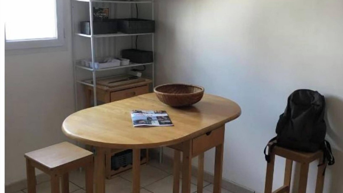 Nimes City Centre Apartment | Studio sur les Toits du Vieux Nîmes