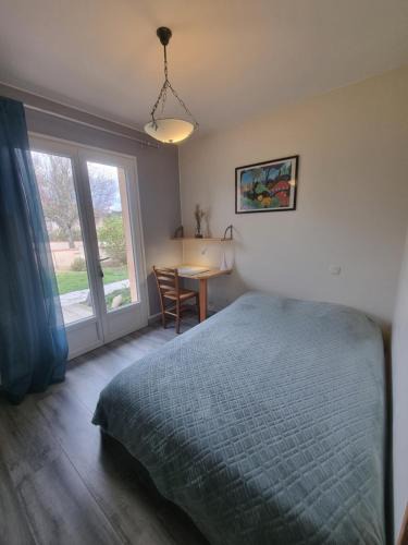 Saint-Pierre-de-Lages Apartment | Studio T1 paisible dans villa avec bassin naturel