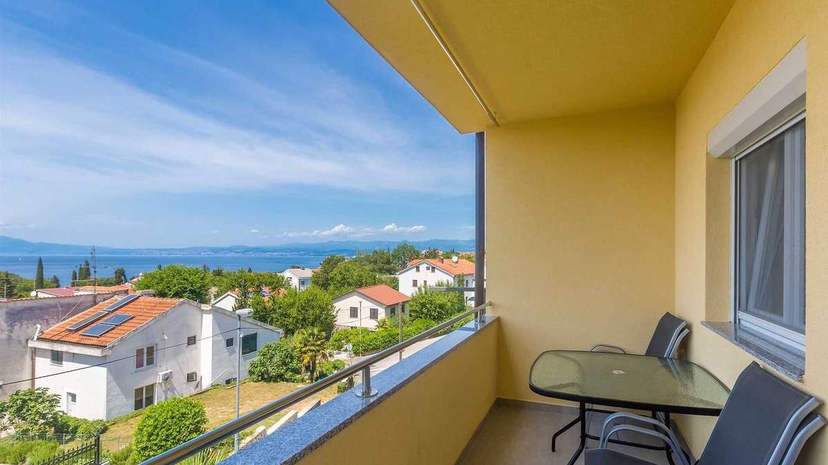 Njivice Apartment | Studio Tena 1 with a sea view