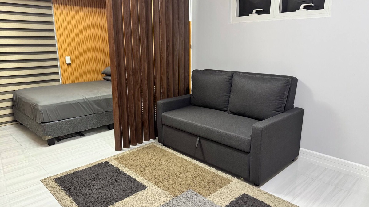 Santa Cruz Condo | Studio Unit with Balcony in Manila