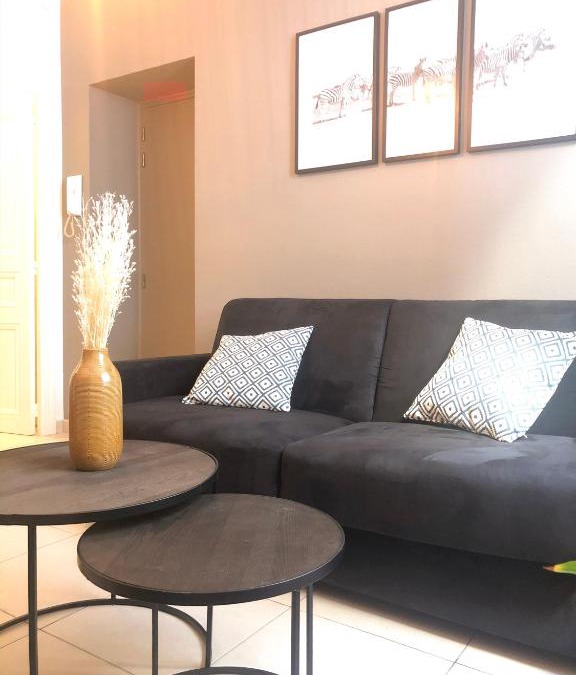 Antibes Old Town Apartment | Studio Vieil Antibes - Saint Antoine