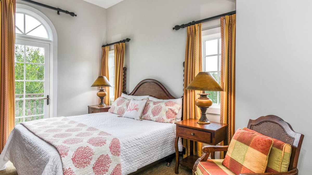 St. Augustine Condo | Studio w/balcony -full kitchen -top floor -pool & hot tub