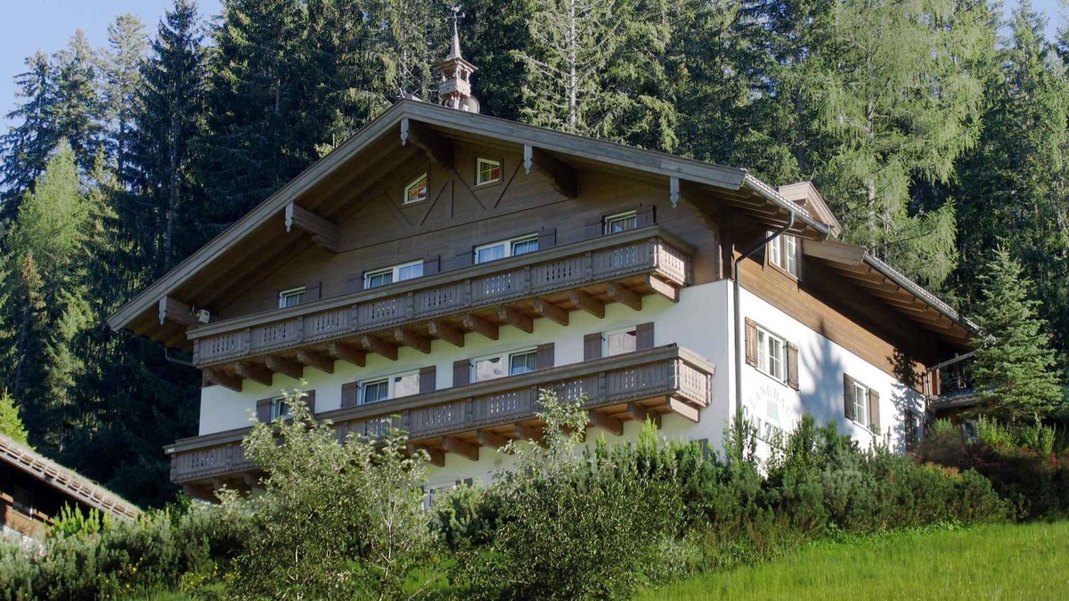 Dienten am Hochkoenig Apartment | Studio with pool and sauna