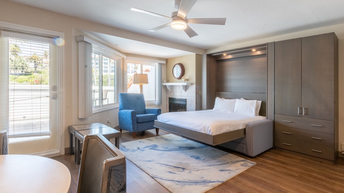 San Clemente Hotel | Studio with Balcony/Kitchen, Free Parking! Close to the beach