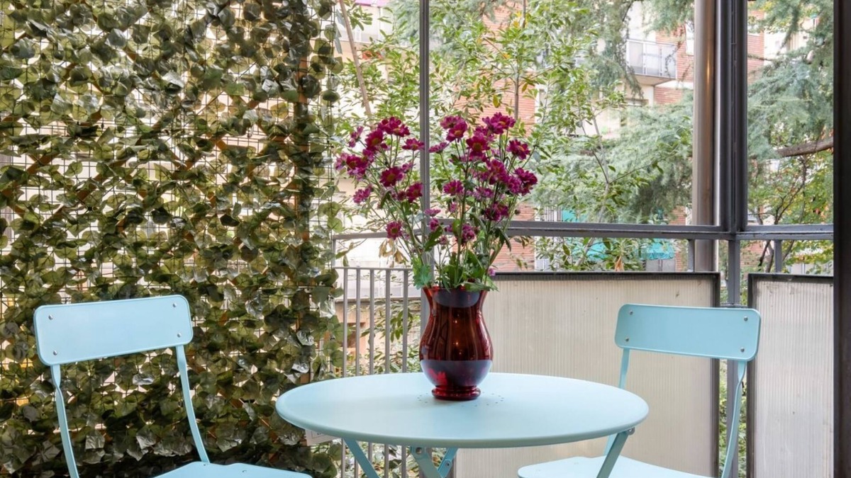 Santo Stefano Apartment | Studio with balcony near Giardini Margherita