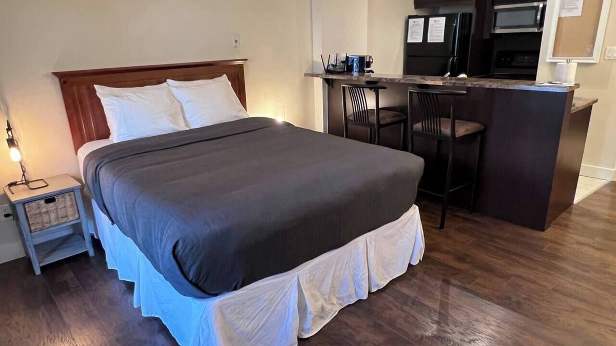 East Kootenay Condo | Studio with Kitchen, Great Location