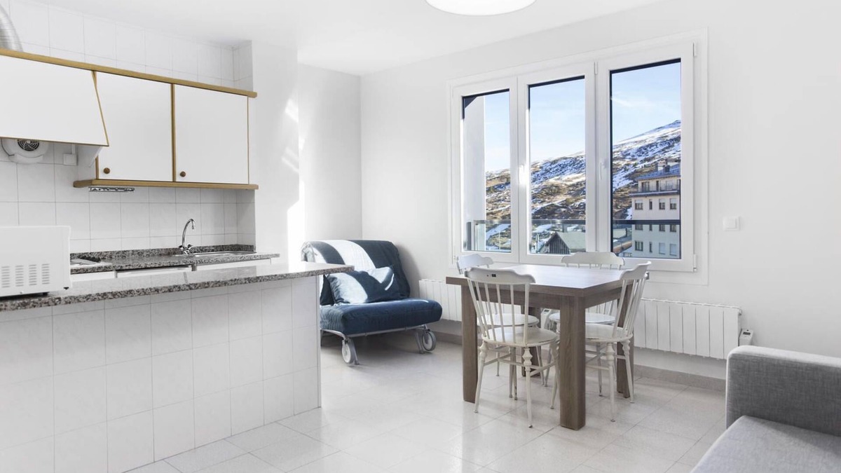 Pas de la Casa Apartment | Studio with Views. 300 mtrs from slopes. PAS DE LA CASA. 34