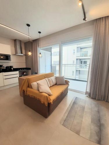 Centro Apartment | Studio Xavante 308A - novo, confortável, com garagem coberta e portaria 24h