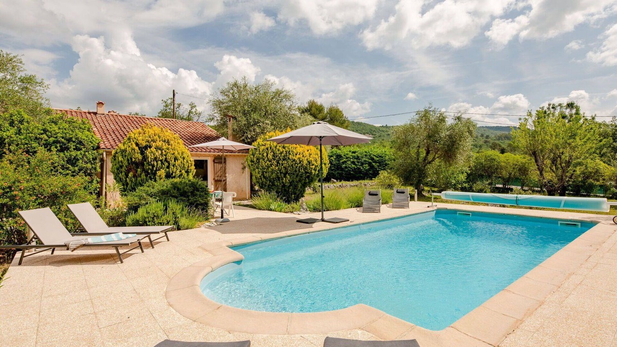 Saint-Cezaire-sur-Siagne Villa | Stunning private villa for 4 people with WIFI, private pool, TV, terrace and parking