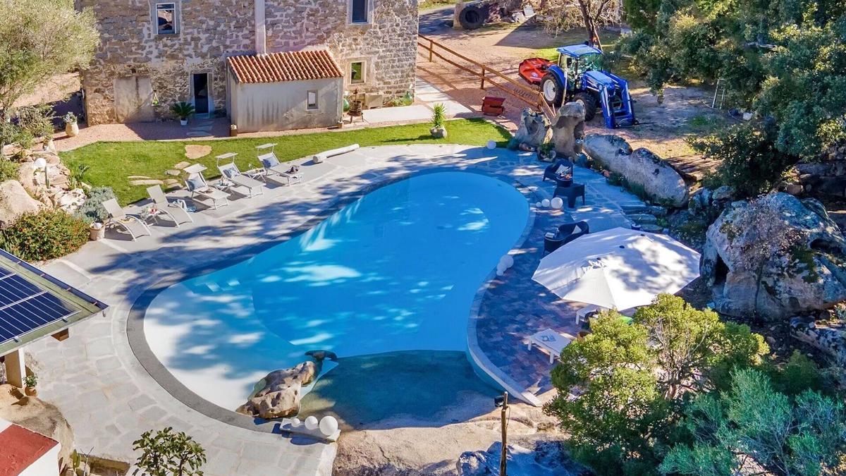 Sant'Antonio di Gallura Villa | Stunning private villa for 8 people with A/C, WIFI, private pool, TV, patio and pets allowed