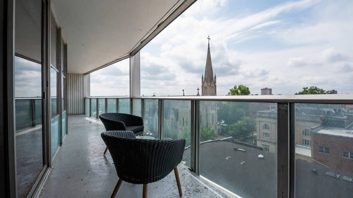 Old Louisville Apartment | Stunning 2BR/2BA | CozySuites w/gym! 26
